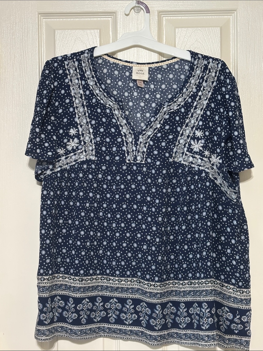 Box Rose top